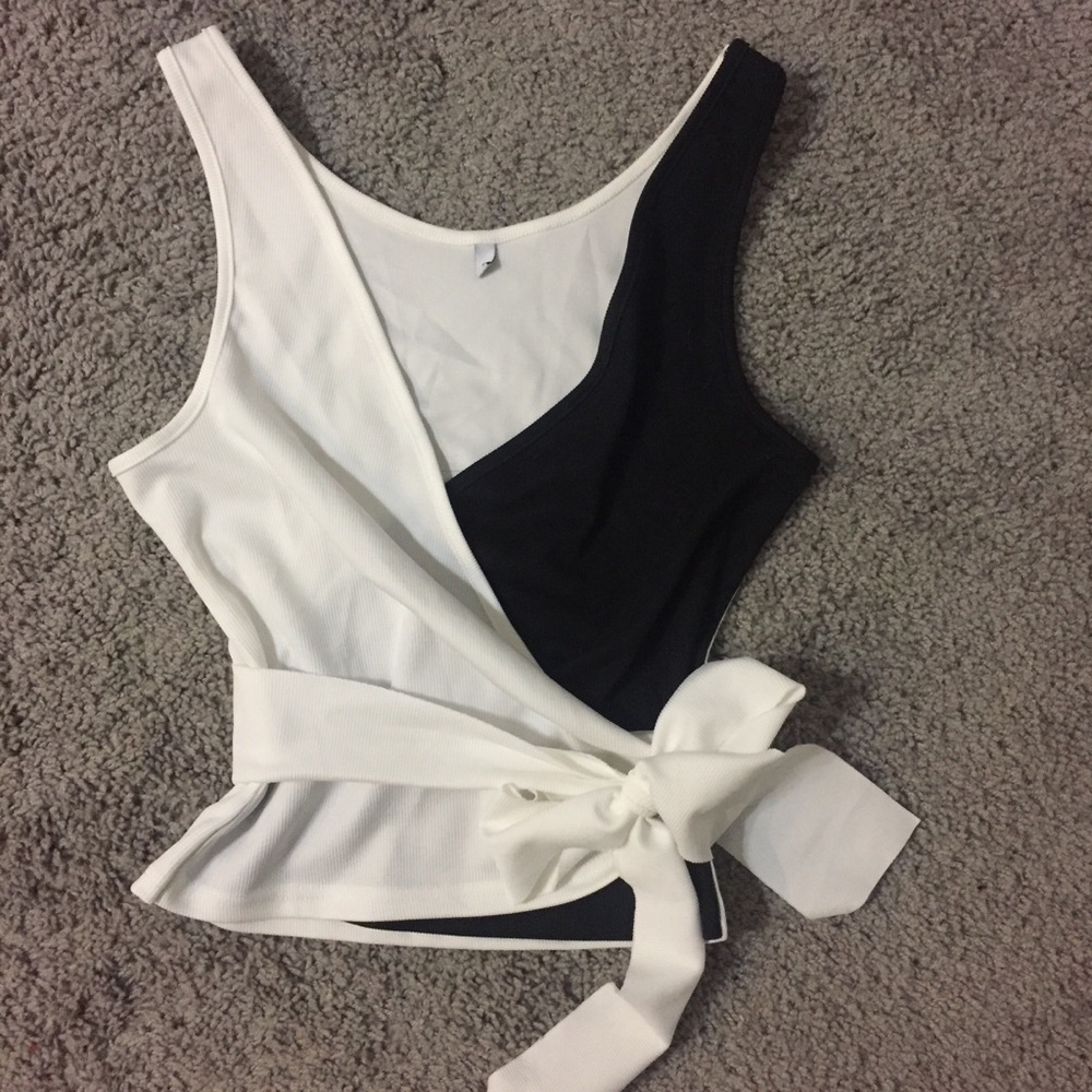 Black and white wrap top